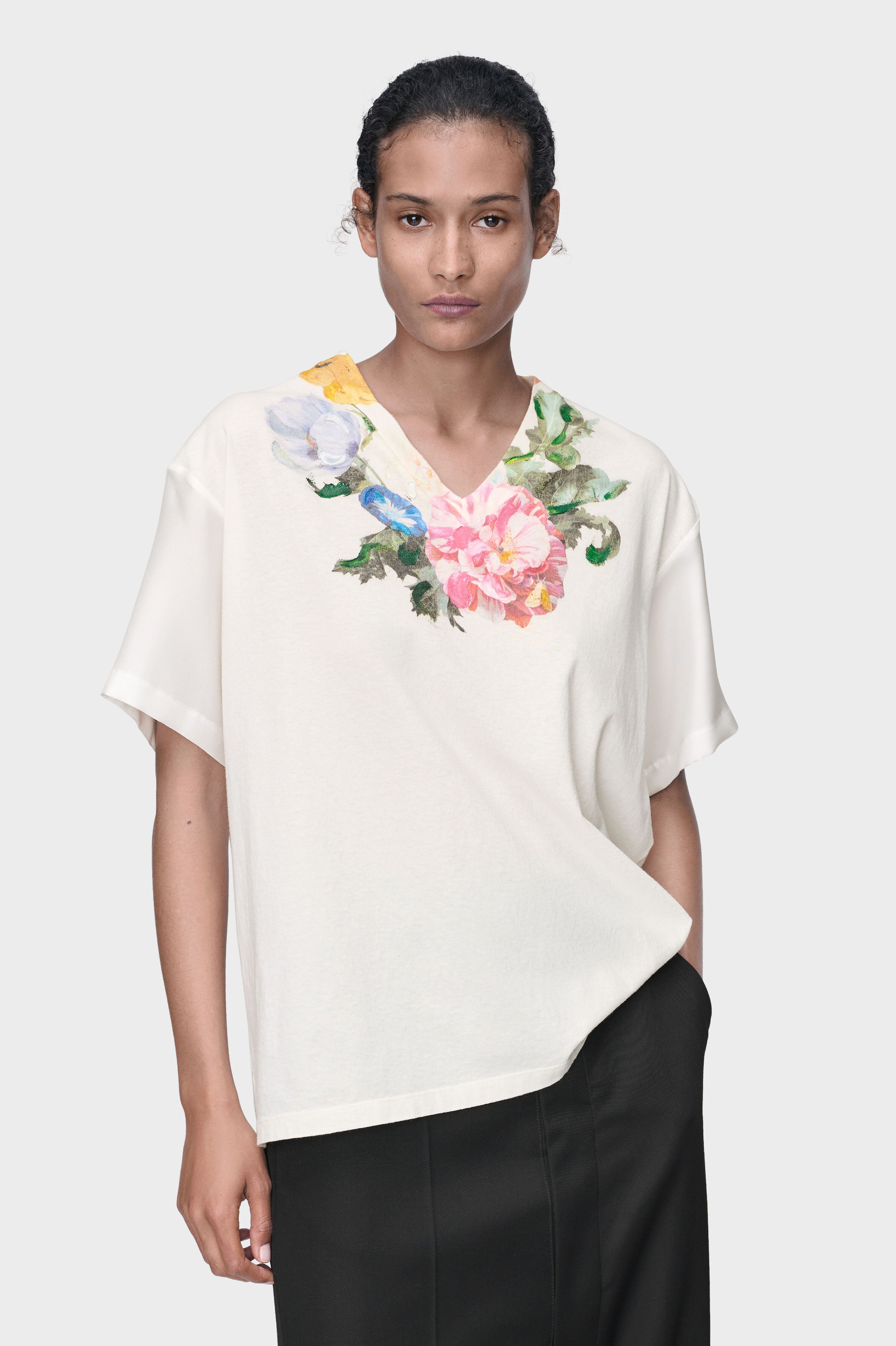 フラワープリント ジャージーTシャツ