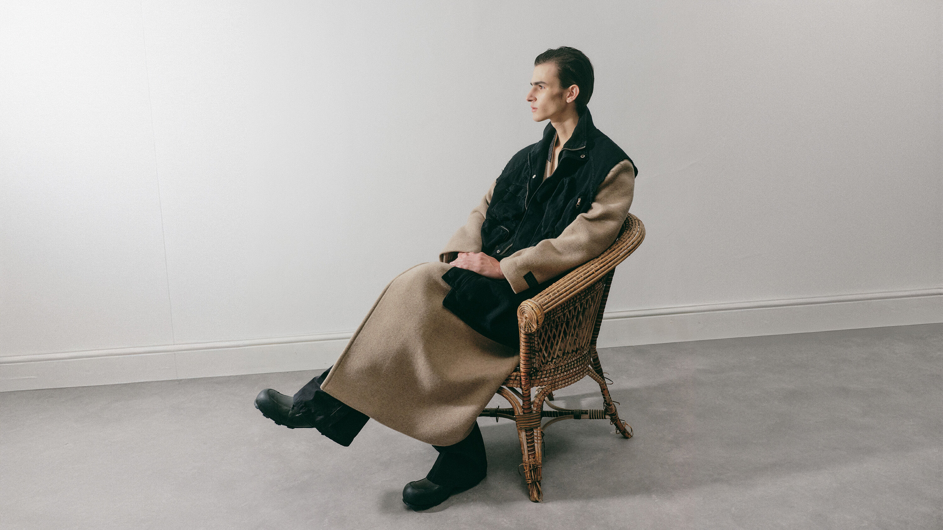 Abstract is the way MM6 approaches the AW24 collection. Abstraction is expressed in the idea of open-ended clothing, in playing with textures, repeating pieces in different fabrications to reassess their value, while shifting it.