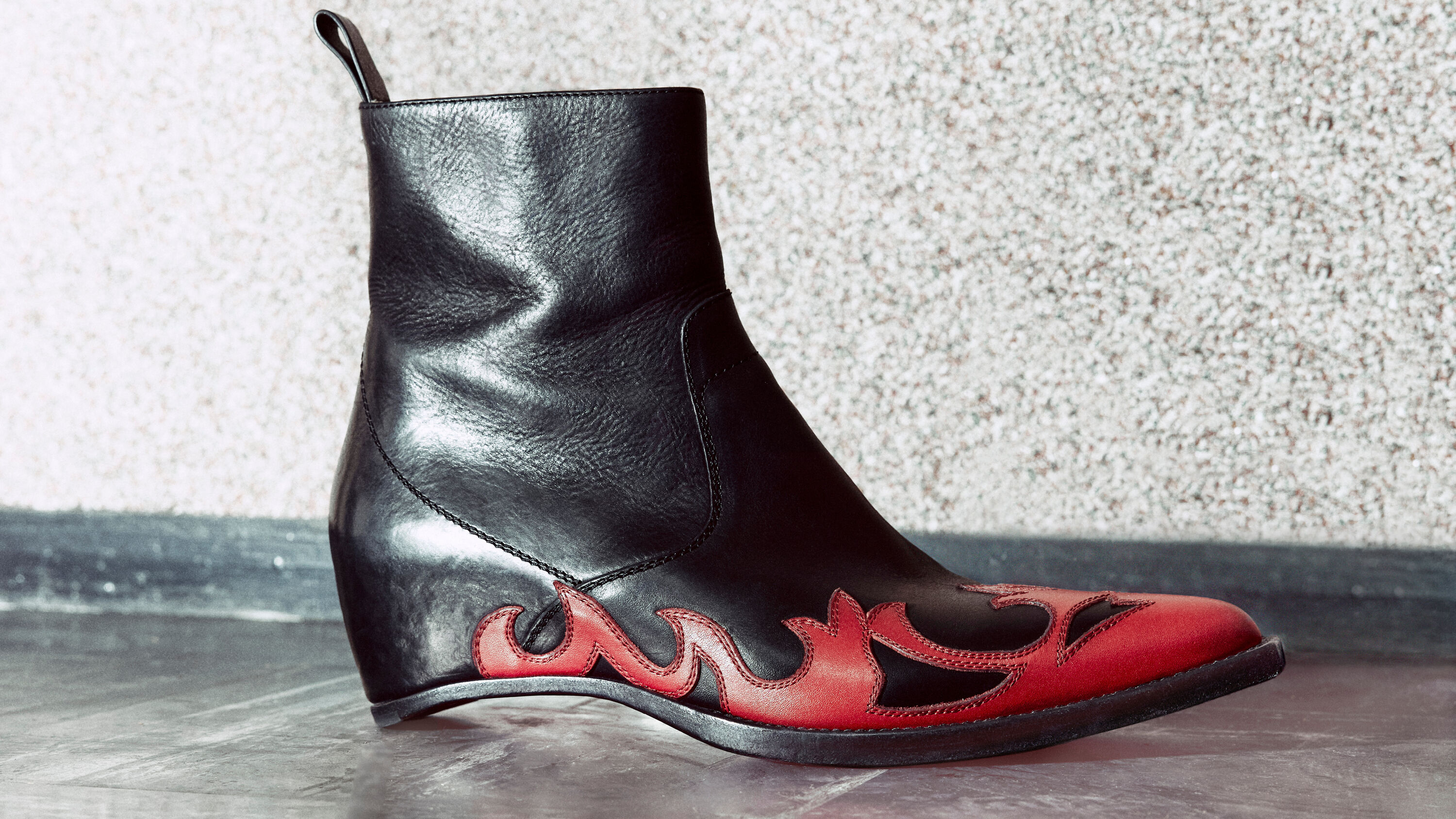 Fall Winter 2026 Avant-Premi&egrave;re - Heel-less