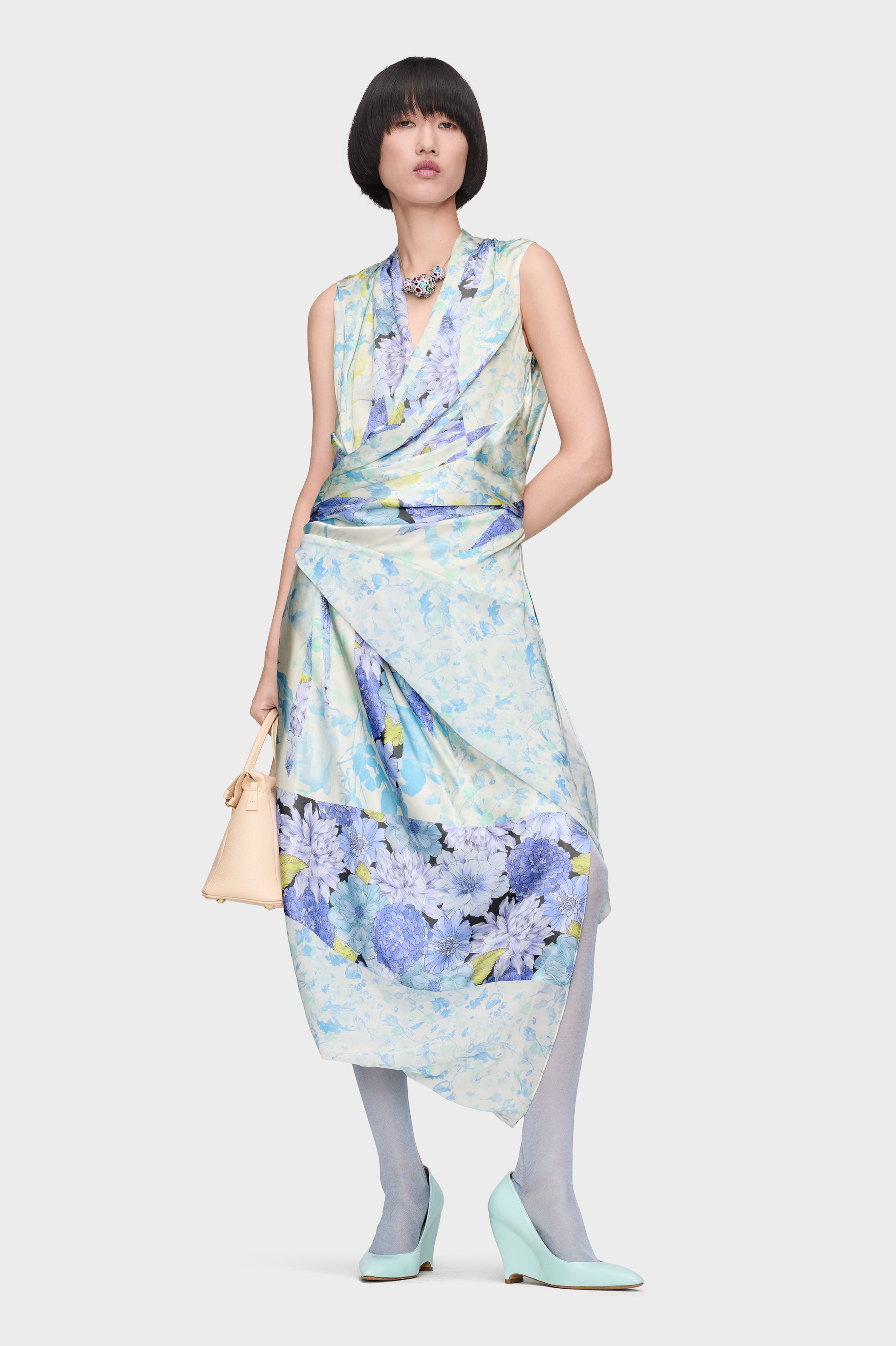 Drapiertes Wickelkleid mit Blumenmuster