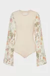 Wei&szlig; - Body mit Blumenmuster-&Auml;rmeln