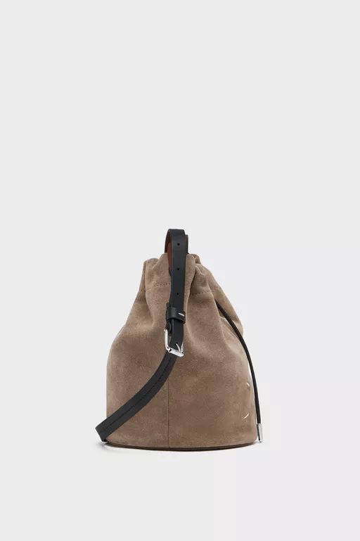 Drawstring Crossbody Bucket - Sacs d&rsquo;&eacute;paule