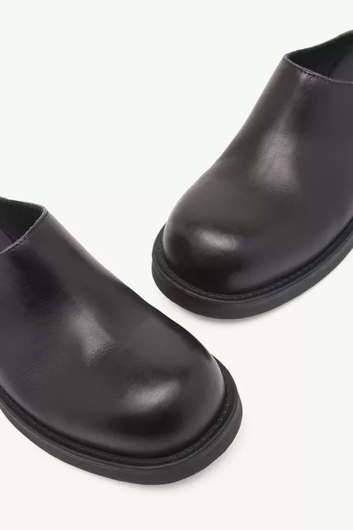 Round-toe leather Biker mules - Slippers