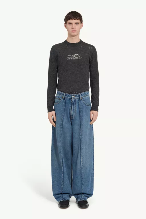 Wide-leg jeans