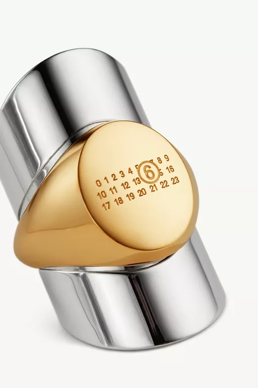 Vitrine Signet Ring - Rings