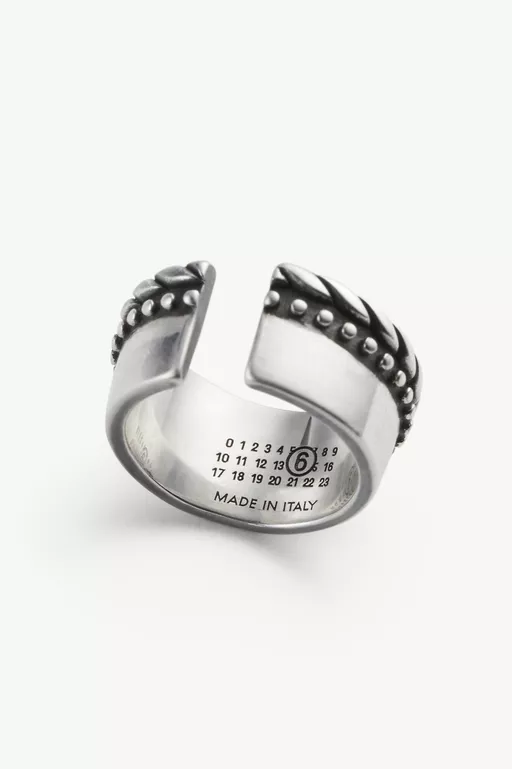 Buckle Motif Earcuff - Candle