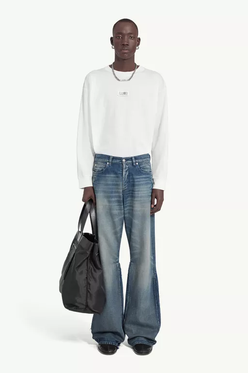 Flared jeans