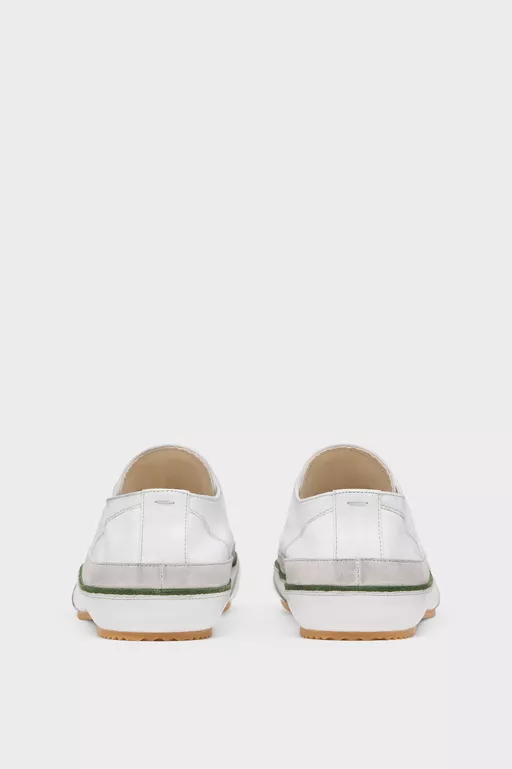 Sneakers Traveler - Sneakers