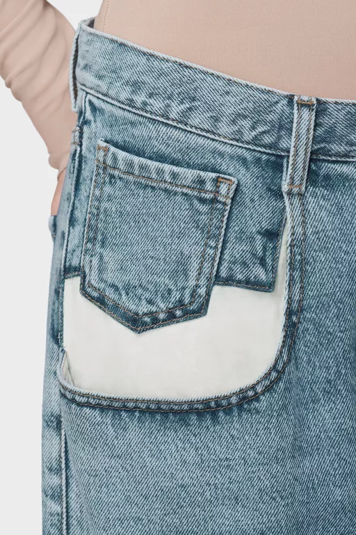 Straight jeans with contrasted pockets - Denim