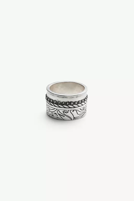 Engraved floral stacked ring - Rings