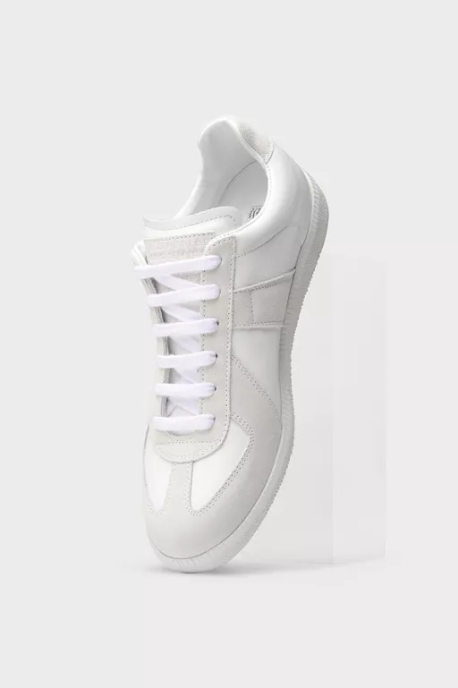 Replica sneaker