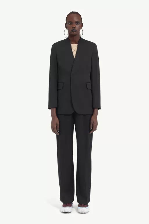 Collarless suit jacket
