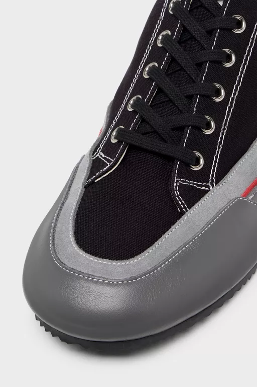 Traveler Sneaker - Sneakers