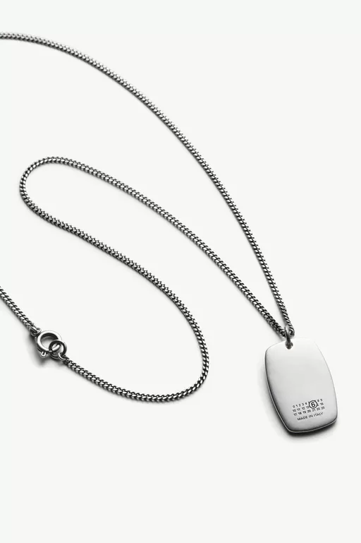 エングレーブドフローラル ペンダントネックレス - ネックレス
