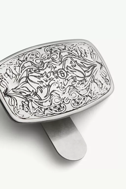 Engraved floral pinch clip - Brooches