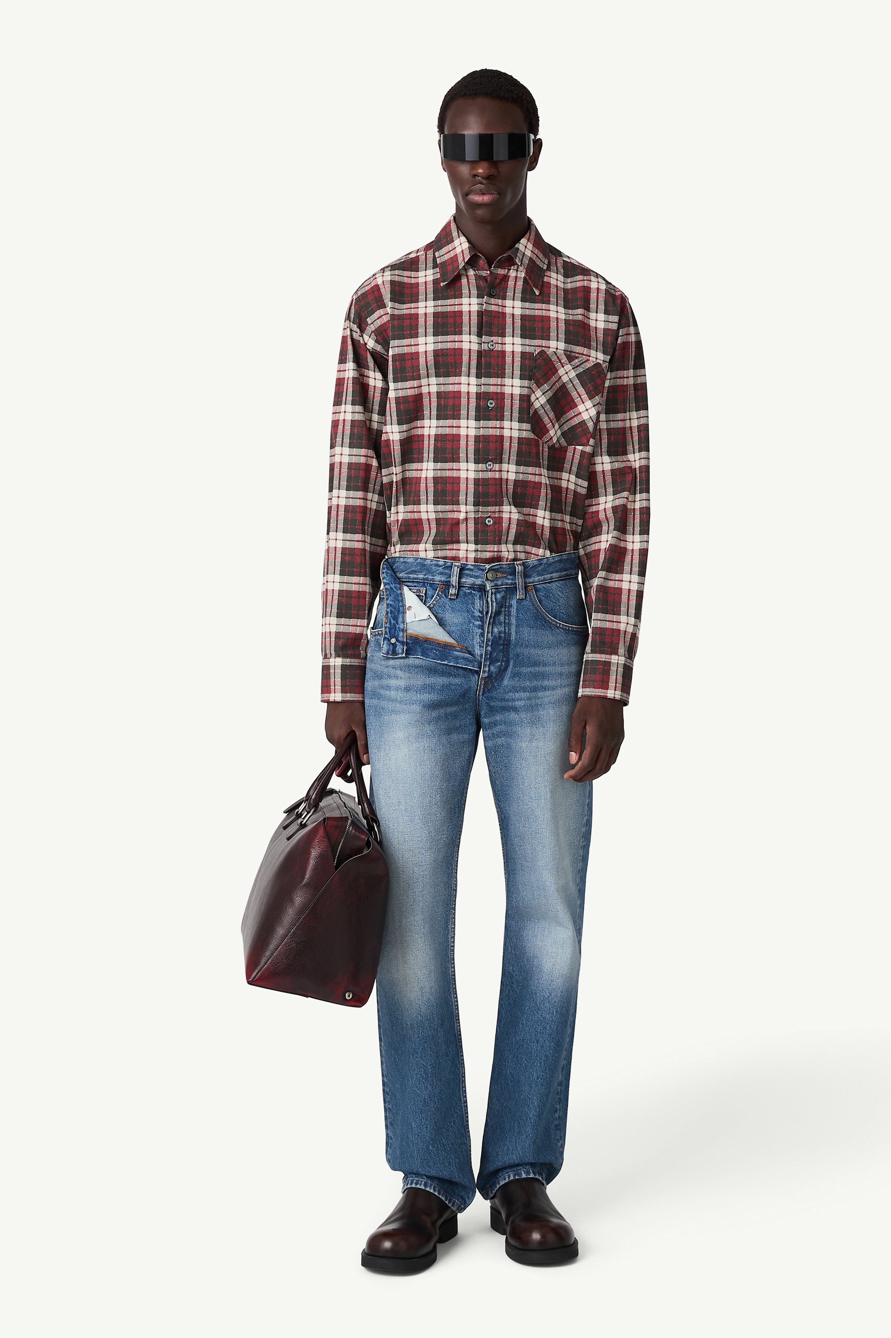 Straight-leg denim jeans
