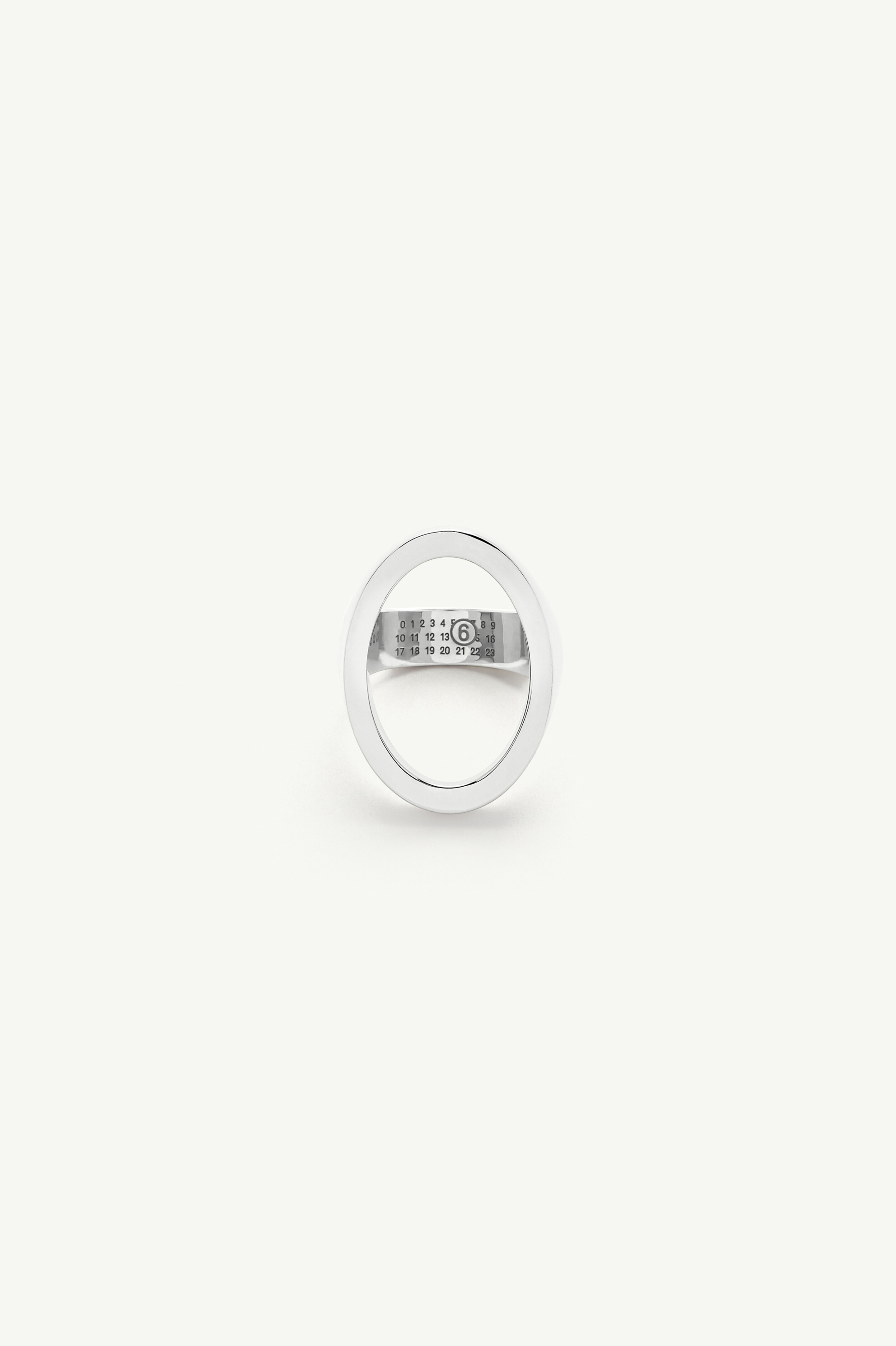 Chevali&egrave;re ring