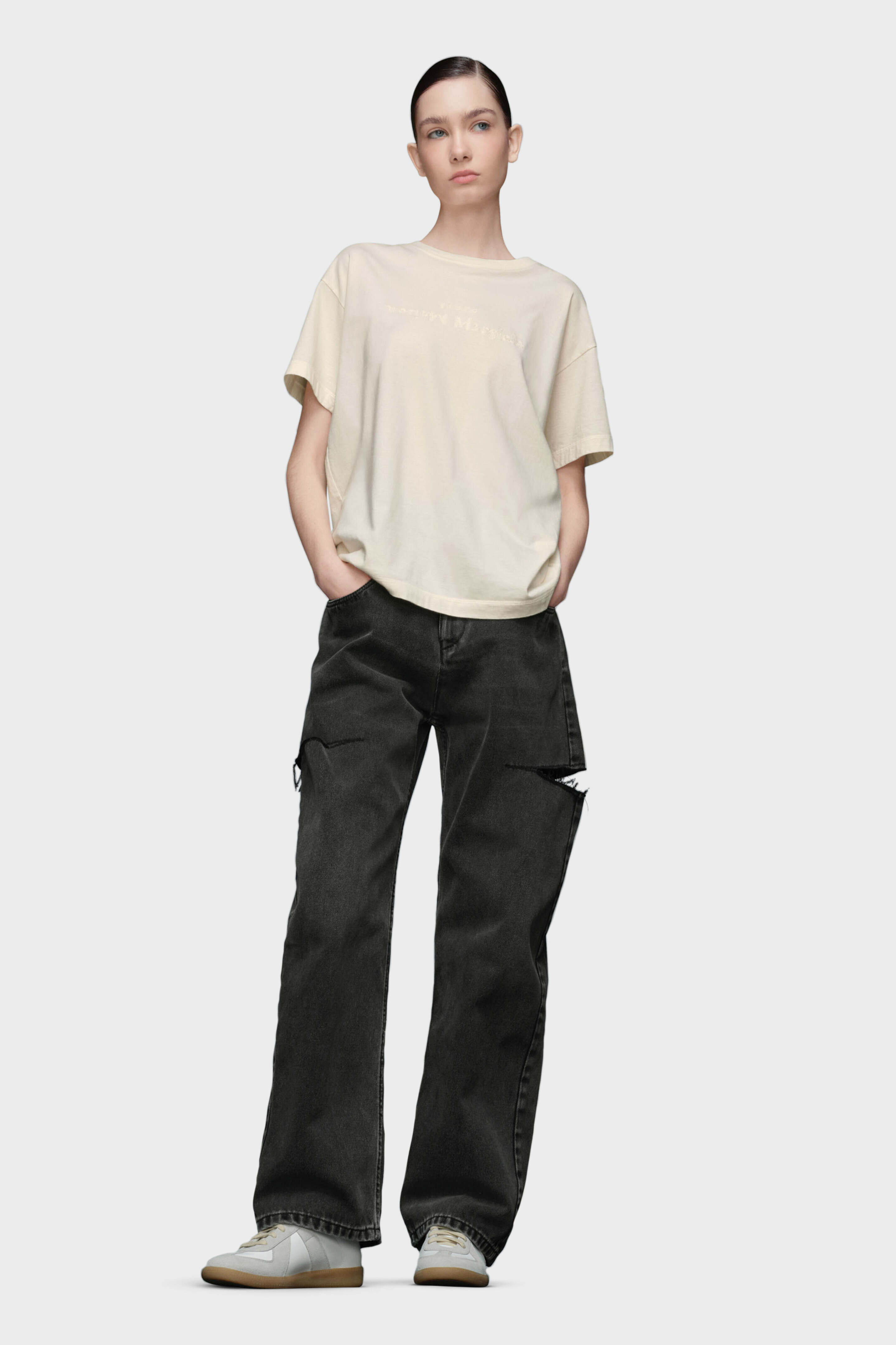 トップス Maison Margiela Maison Margiela Sheer long-sleeve Jersey Bodysuit | Black | FARFETCH