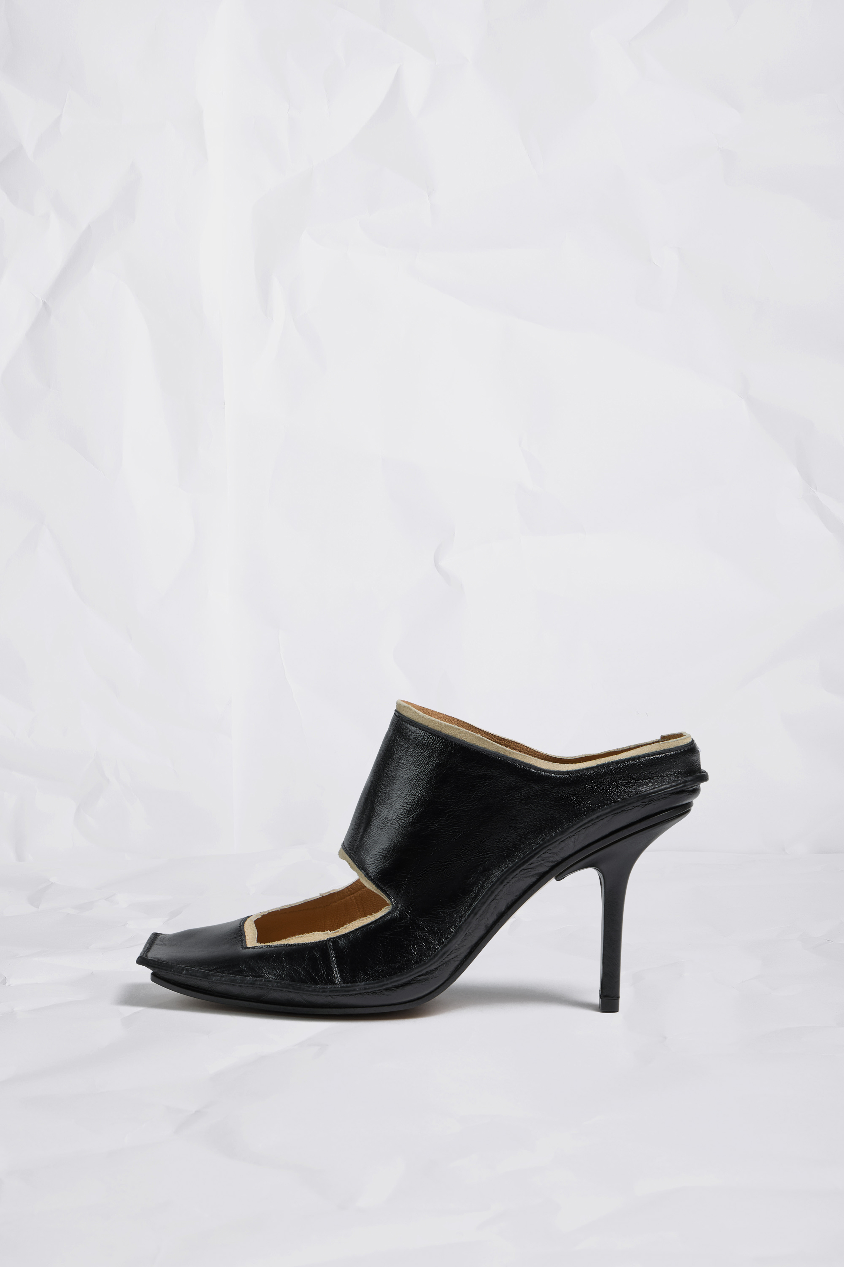 Level Cut-Out Mules
