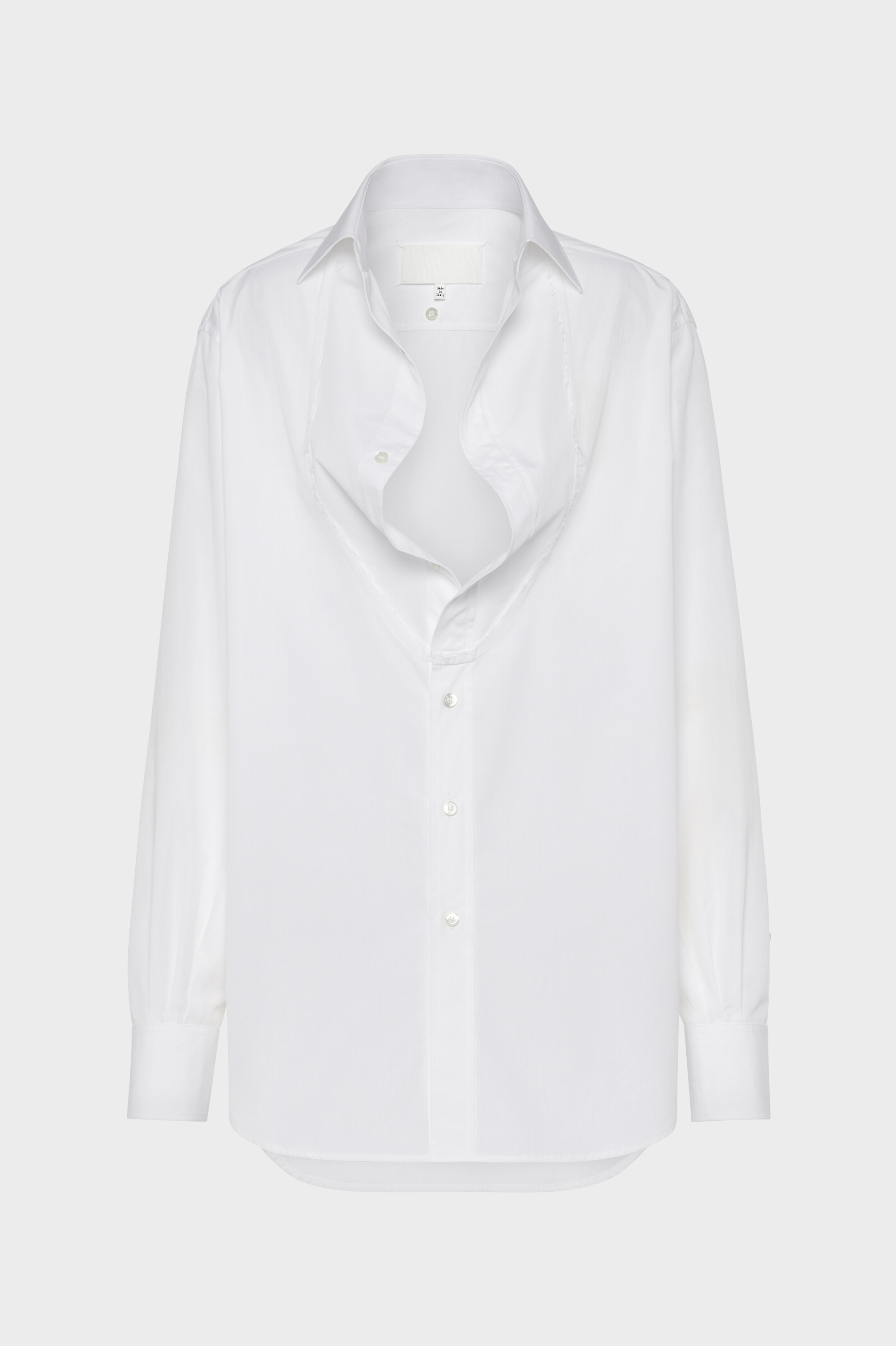 Camisa con cuello plegado