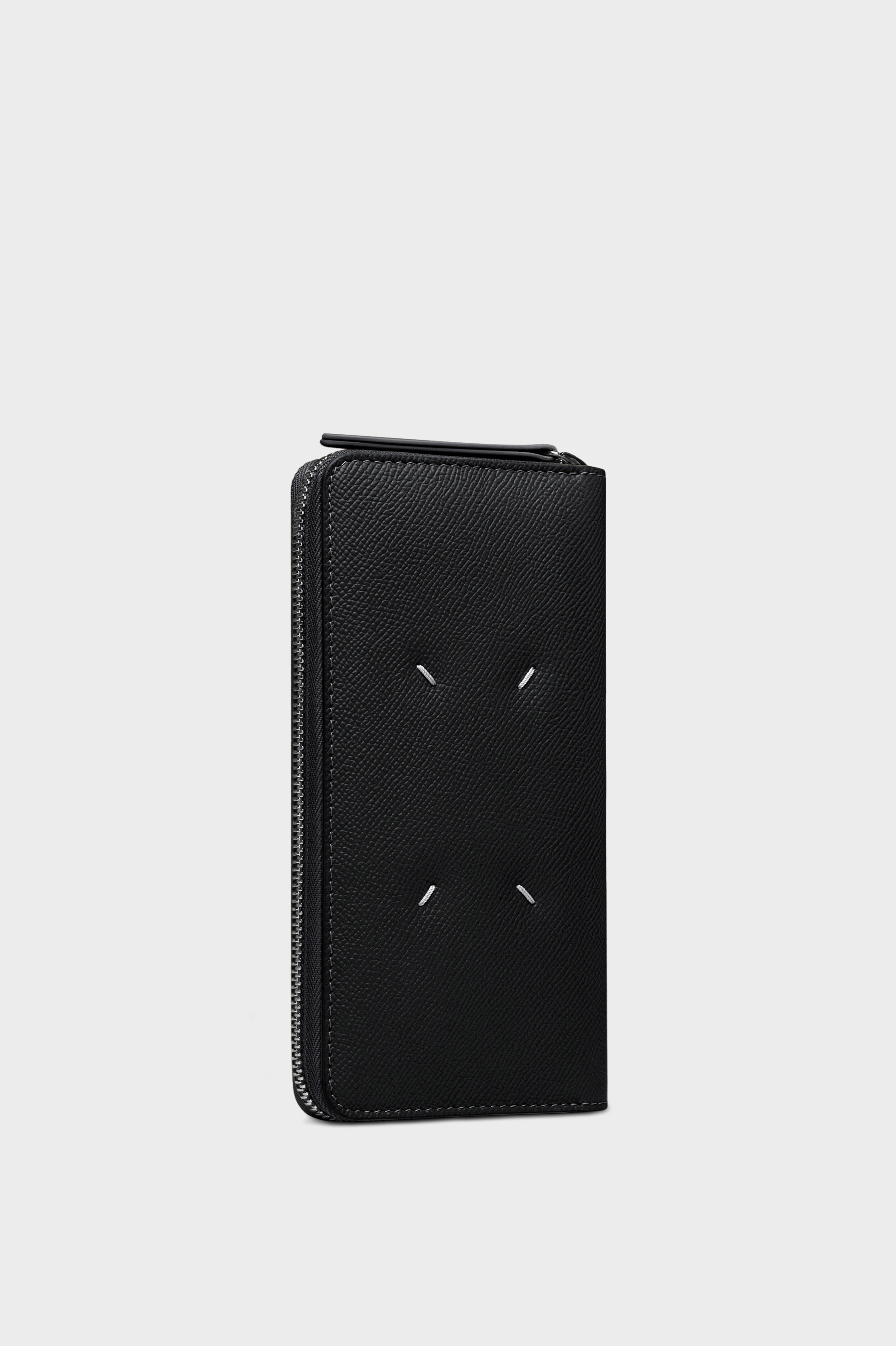 Four stitches zip-around wallet