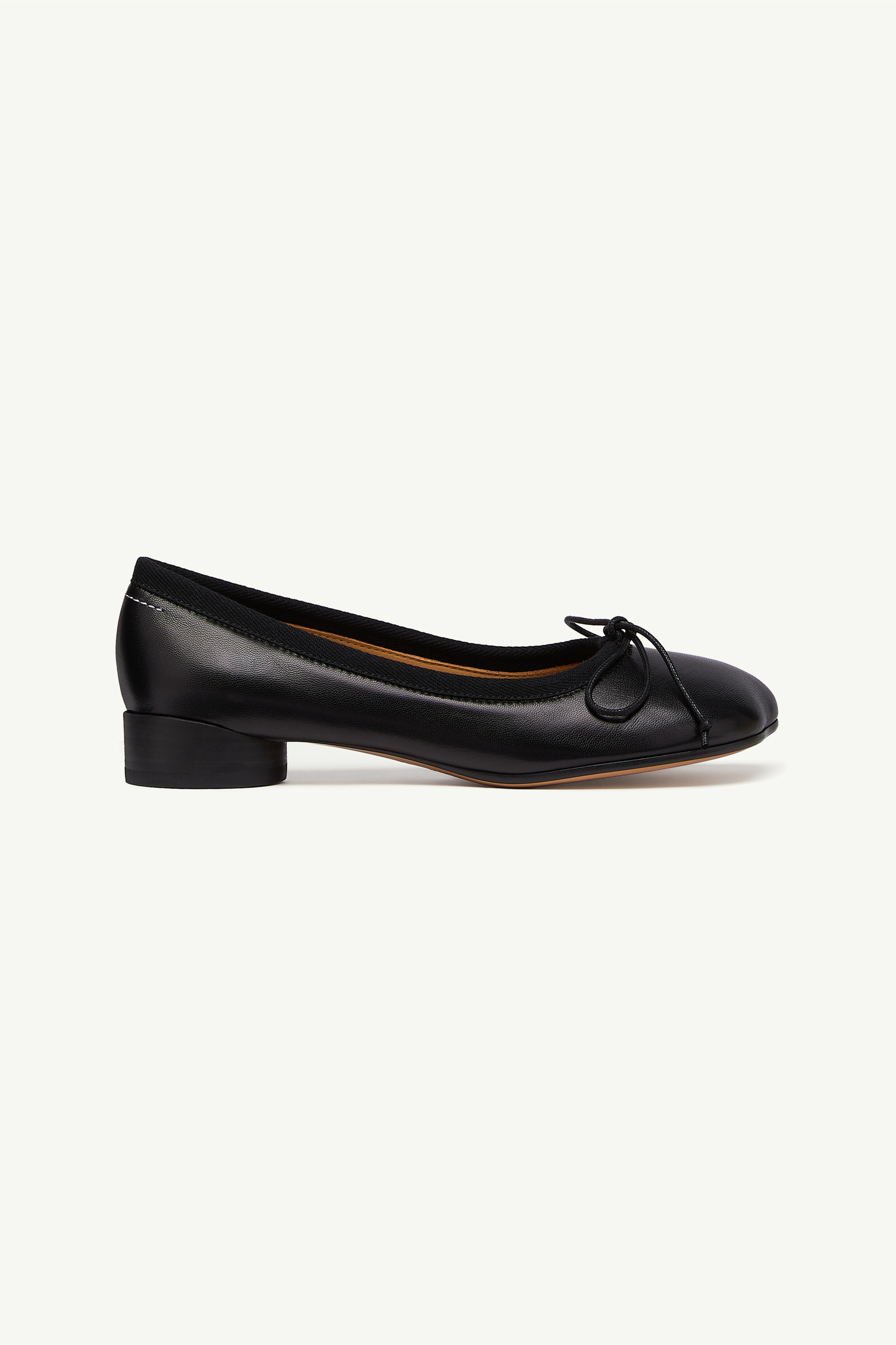 Anatomic classic ballet flats