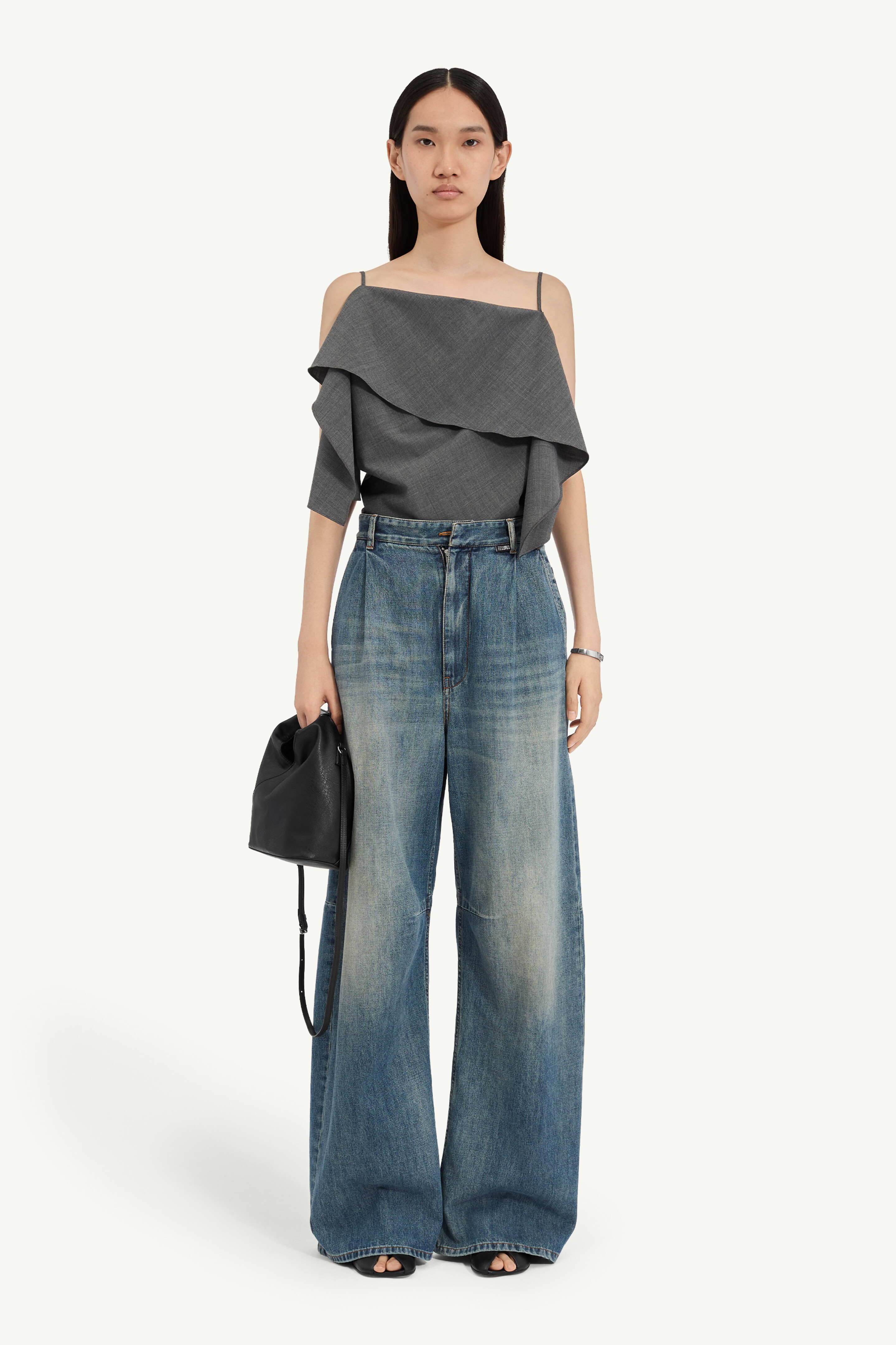 Wide-leg jeans