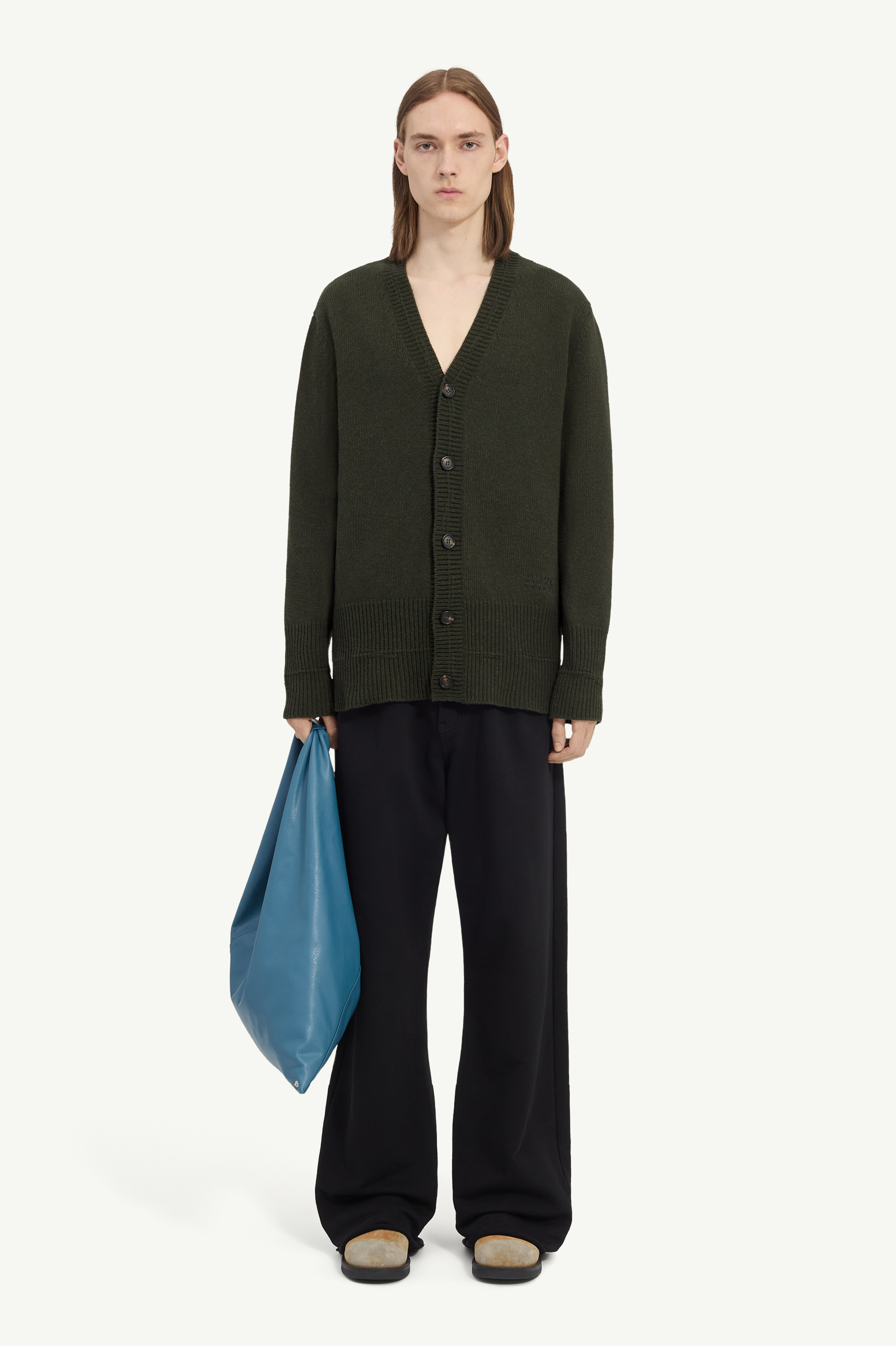 Cardigan in lana con scollo a V