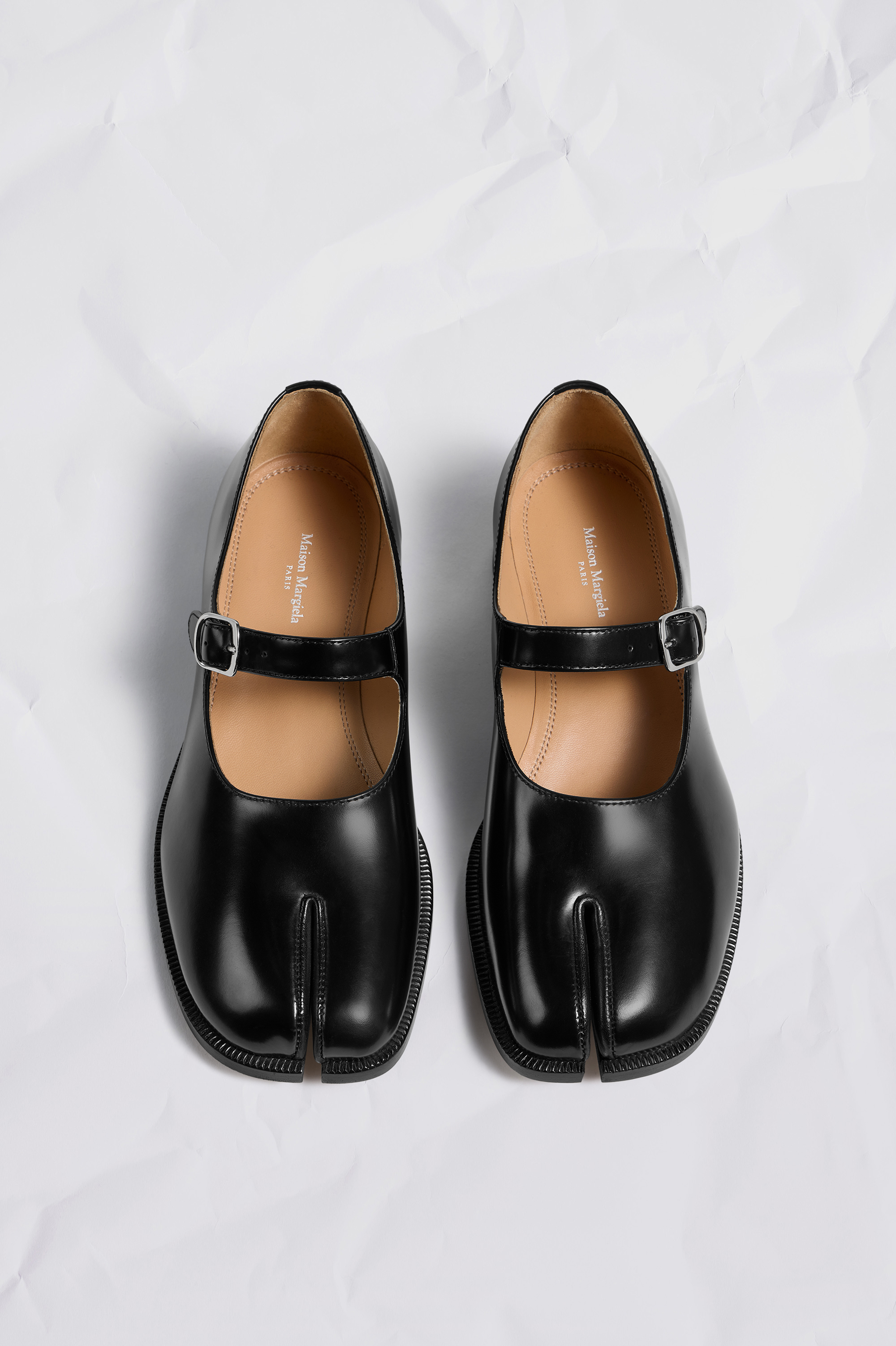 Mary-Janes Tabi