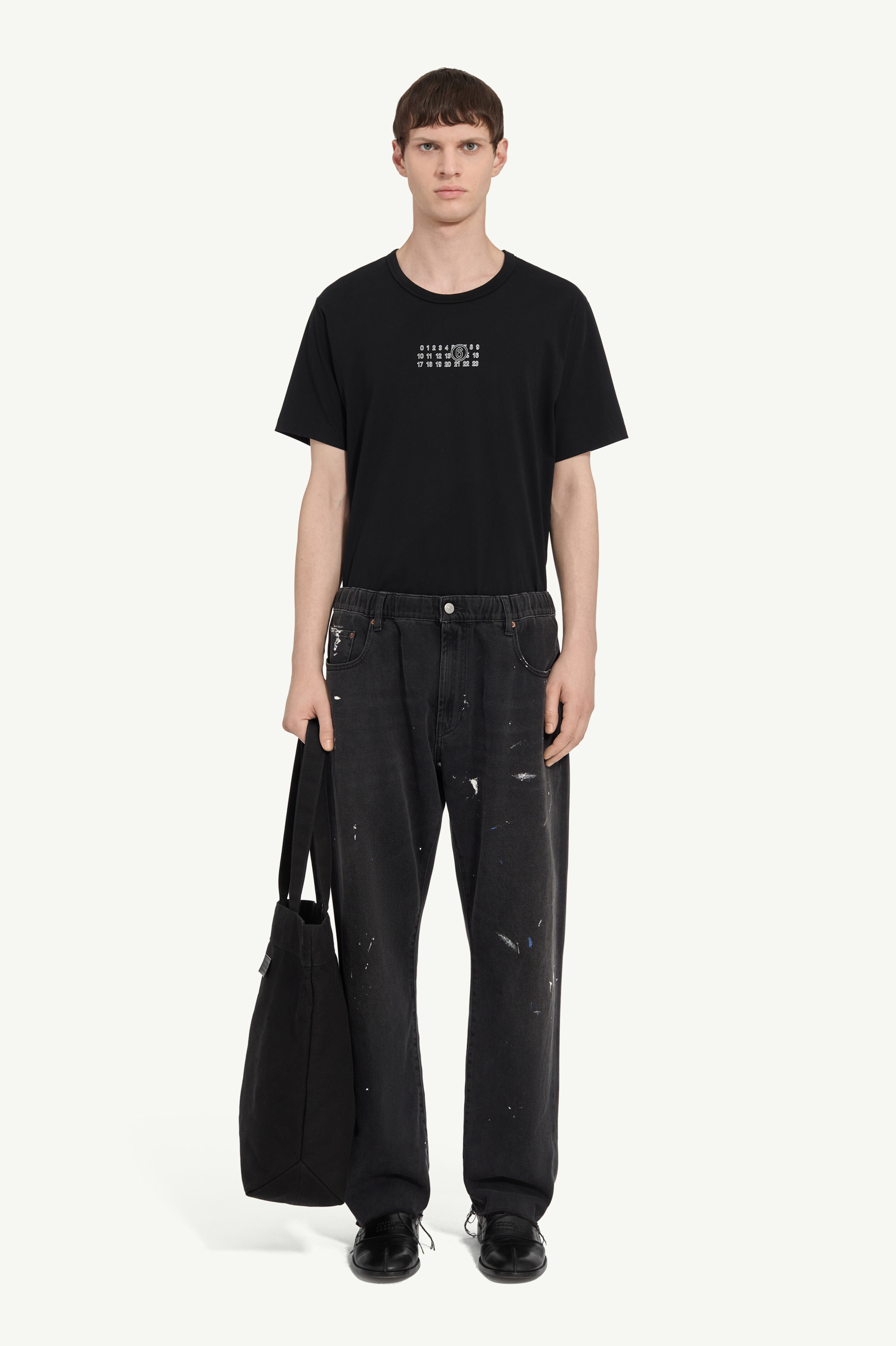 Straight-leg jeans