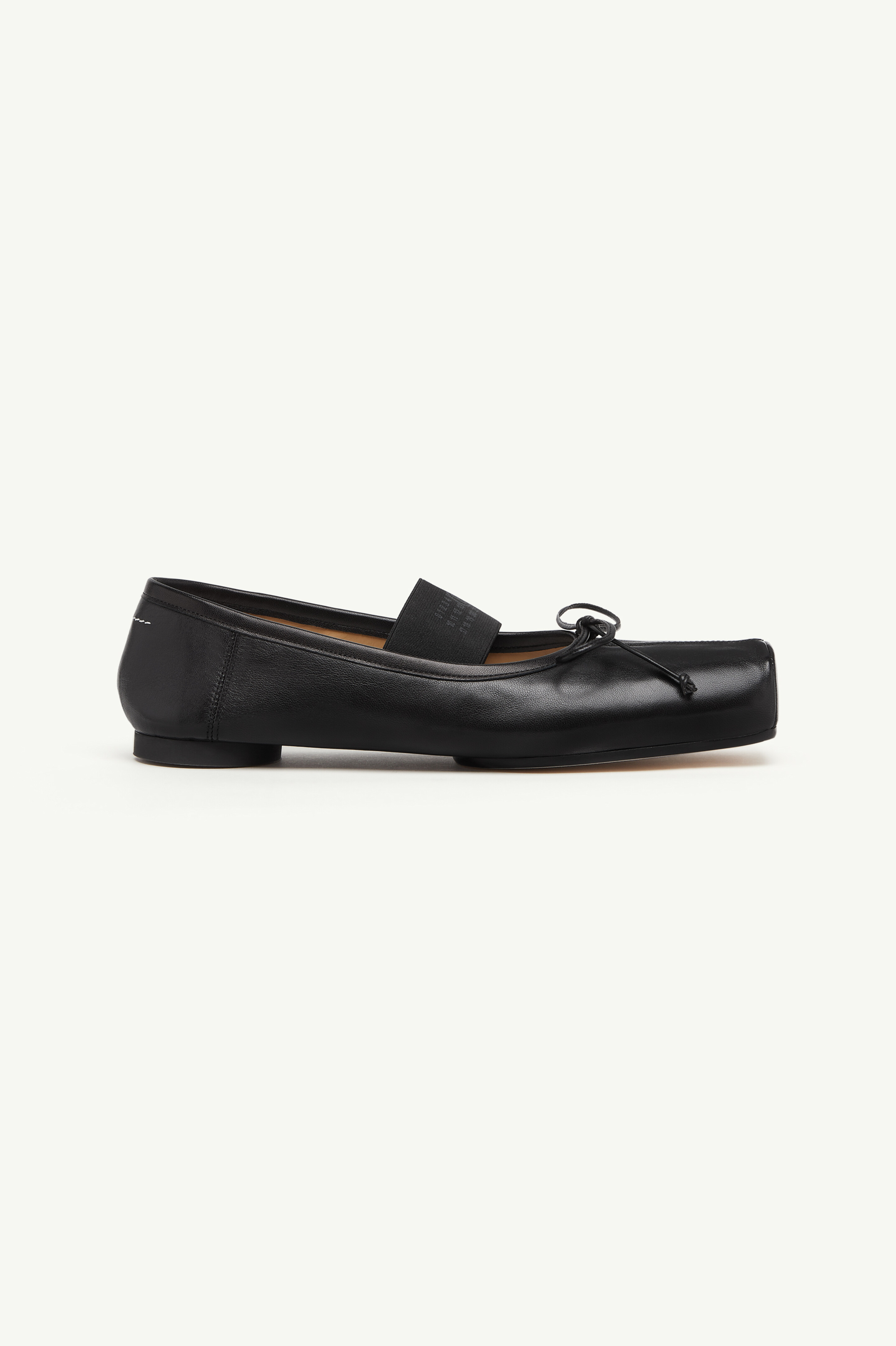 Ballet flats