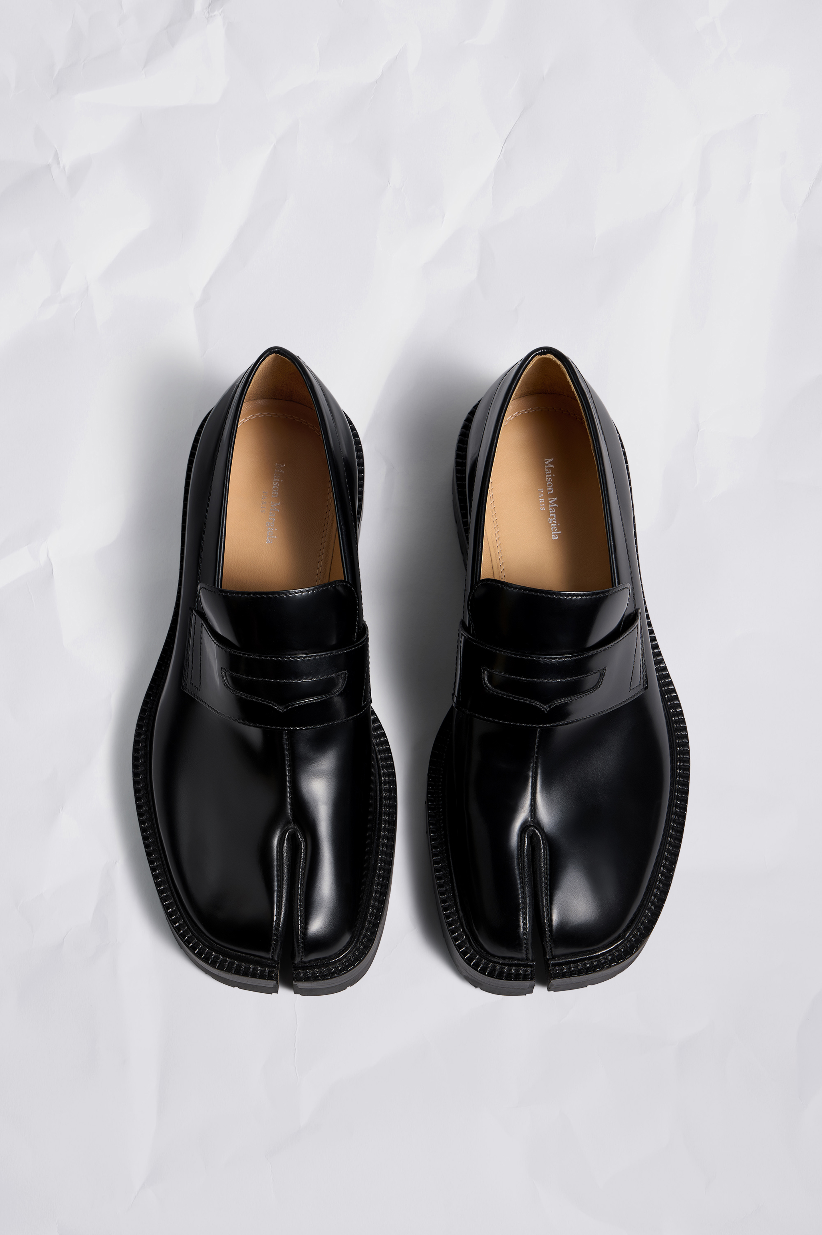 Tabi loafers
