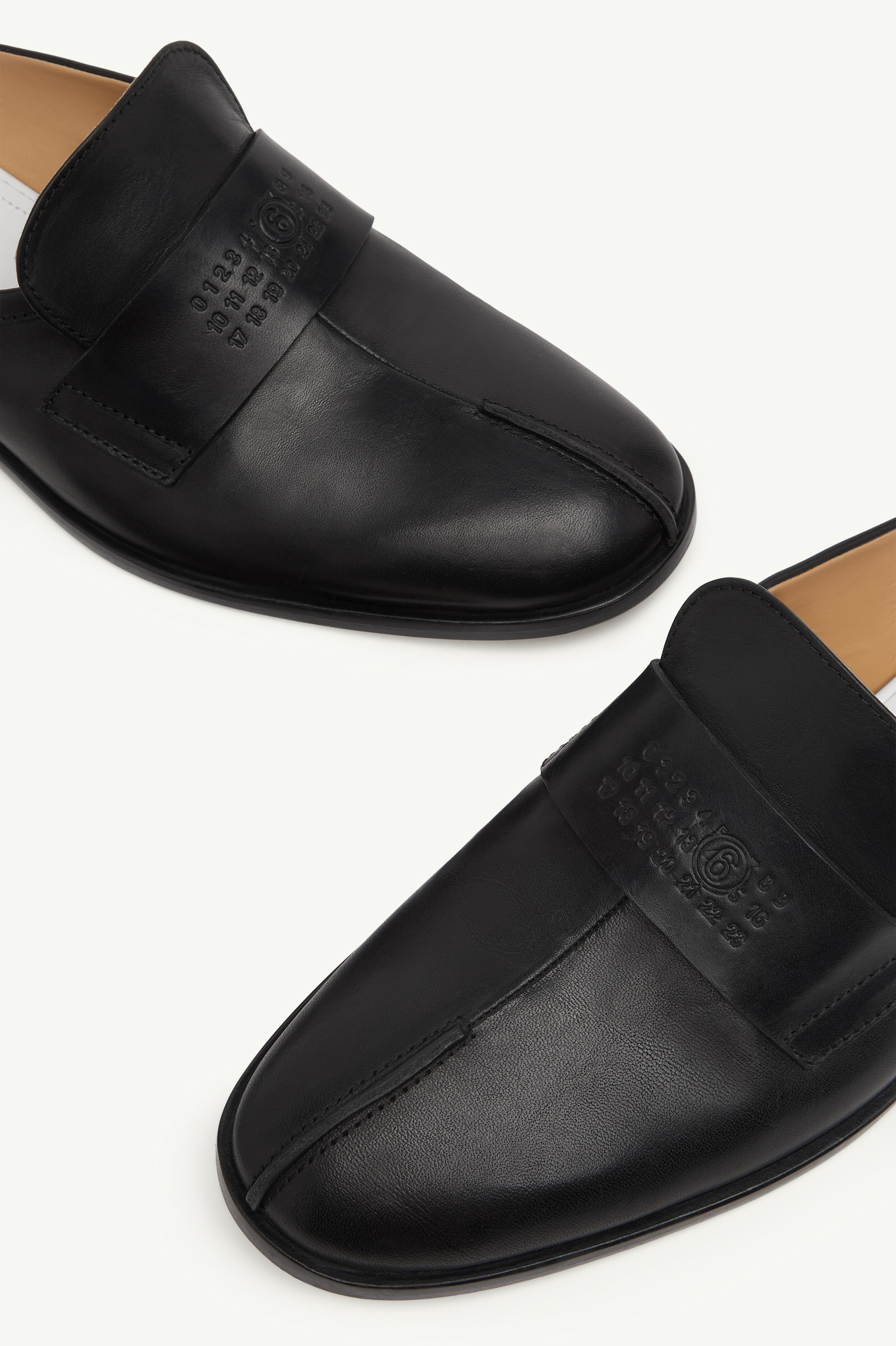 New Classic Stitch スリッパ