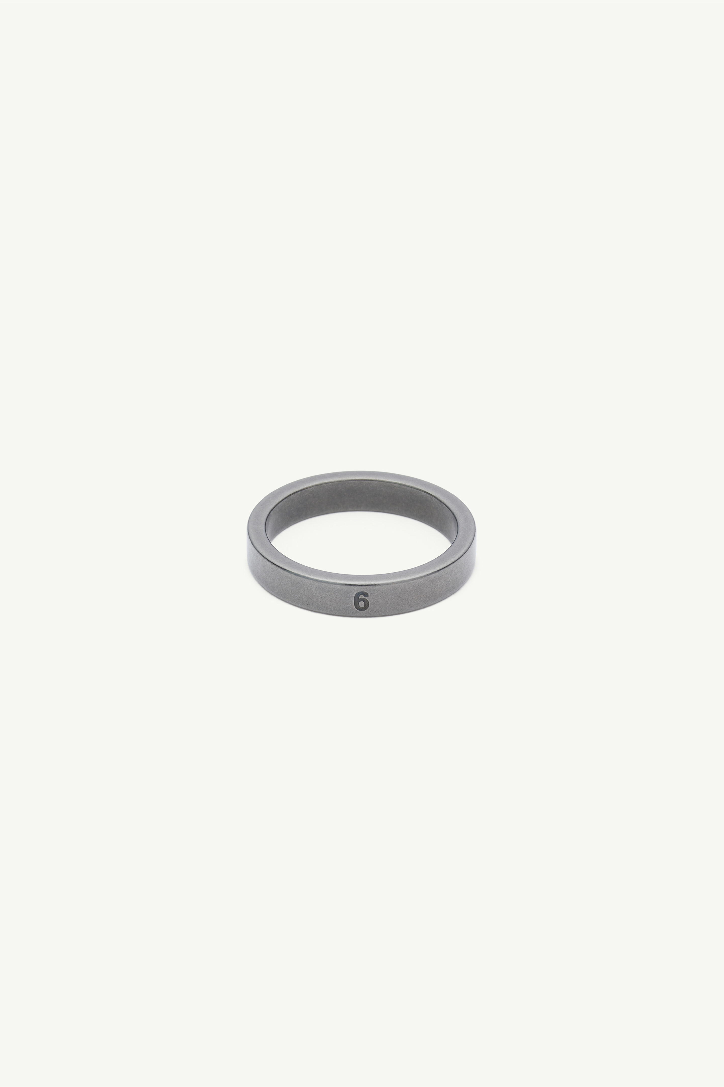 Minimal logo slim ring