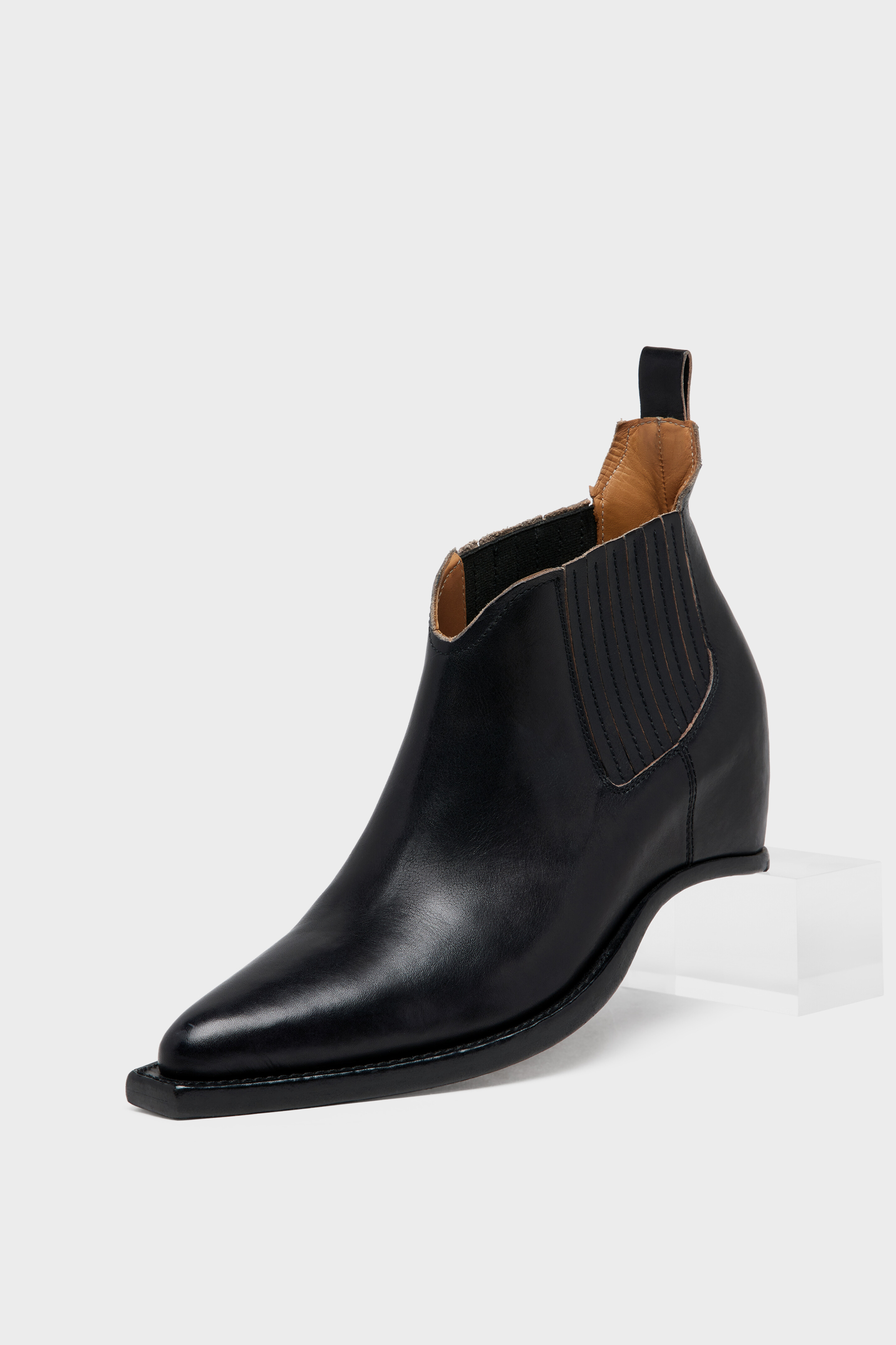 Heel-less Western Chelsea Boots