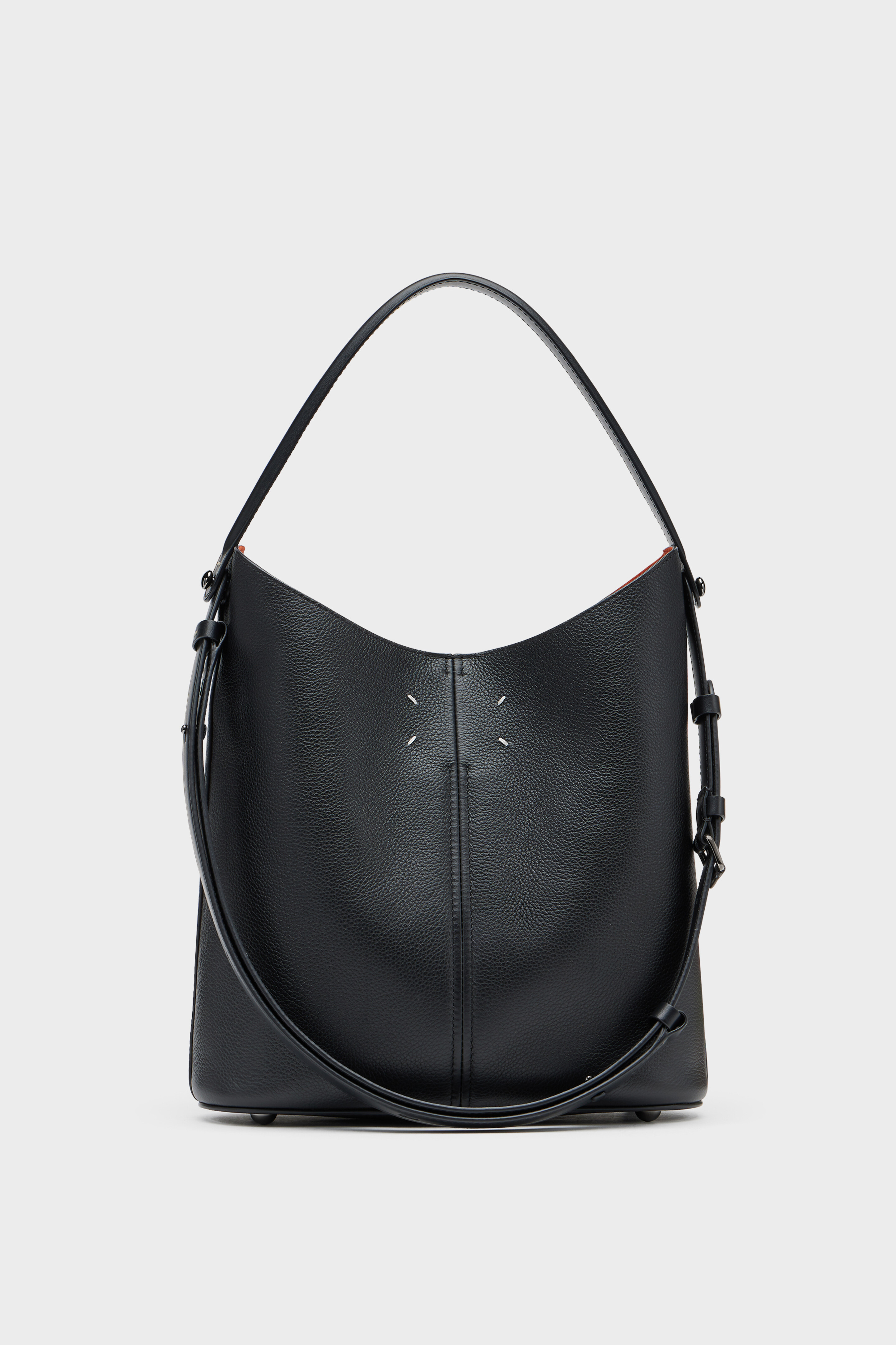 Dress-age Hobo