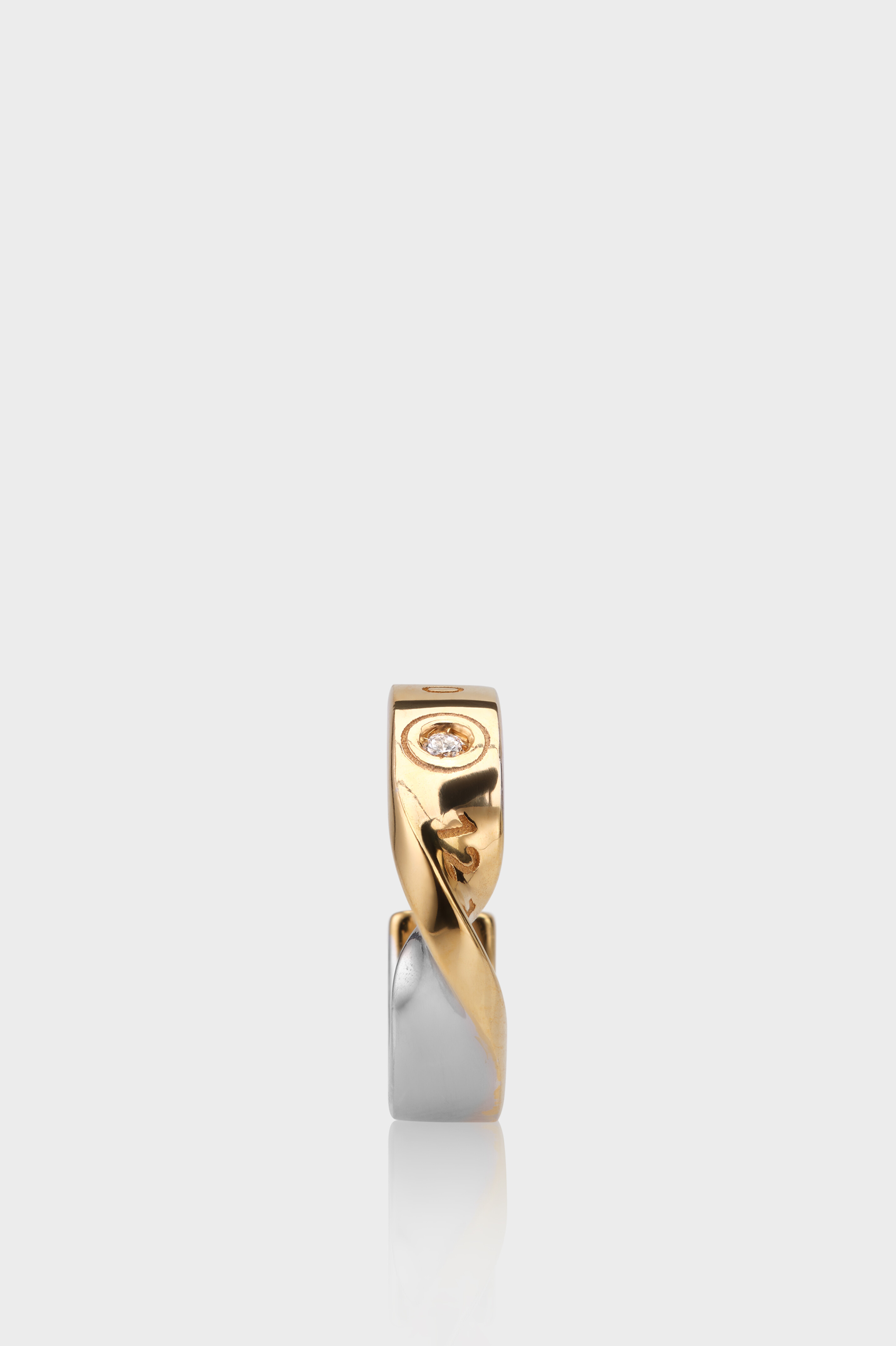 Ear cuff Numericl con diamante