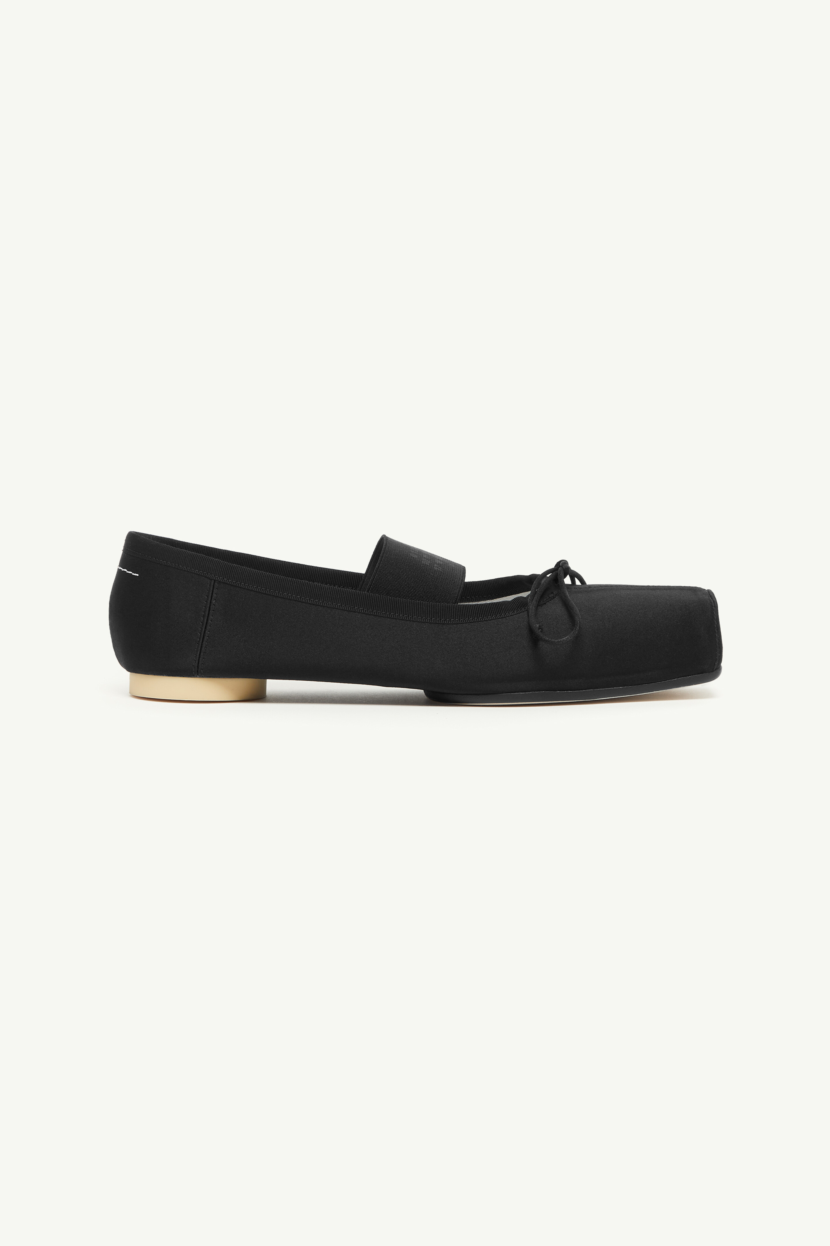 Ballet flats