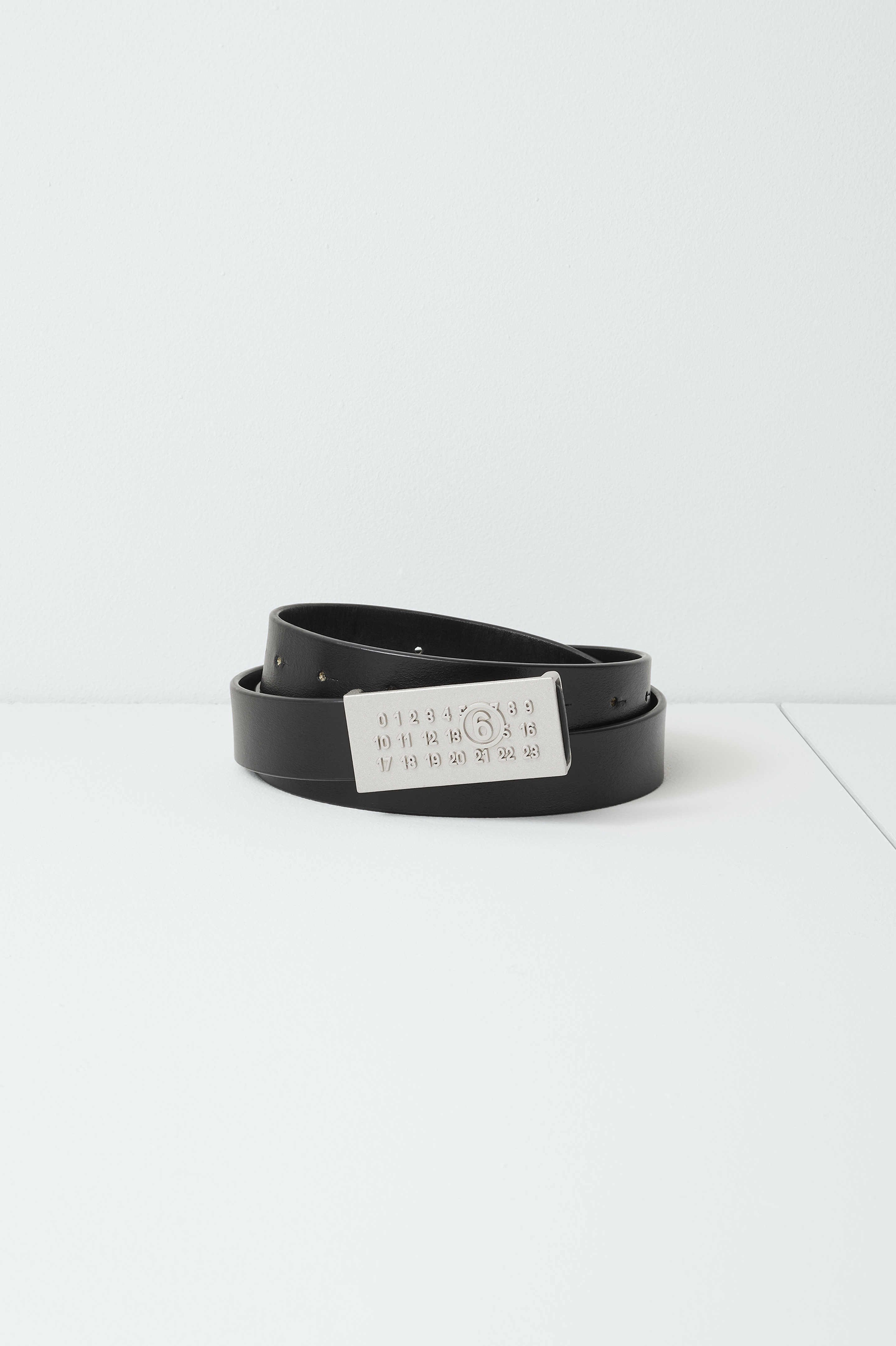 Numeric plaque belt